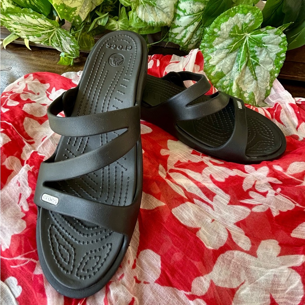 CROCS Black Strappy Slide Sandals
